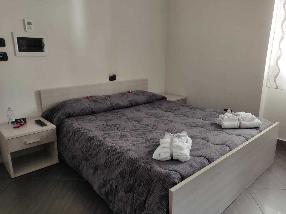Civico 83 Bed and Breakfast Reggio di Calabria Exteriör bild