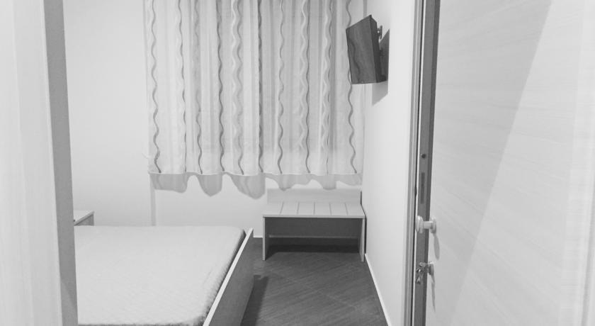 Civico 83 Bed and Breakfast Reggio di Calabria Rum bild
