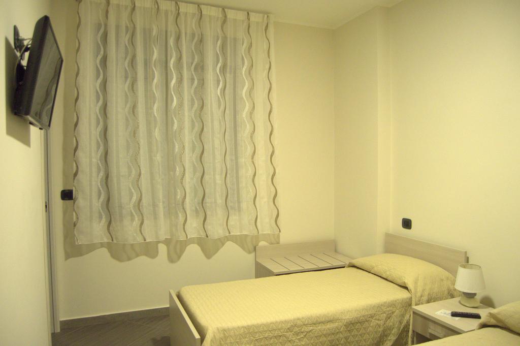 Civico 83 Bed and Breakfast Reggio di Calabria Exteriör bild