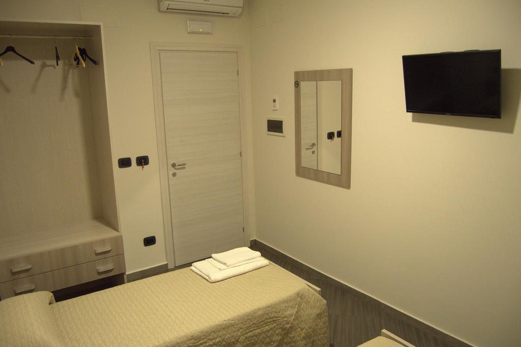 Civico 83 Bed and Breakfast Reggio di Calabria Exteriör bild